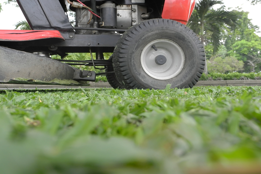 used laWN MOWERS